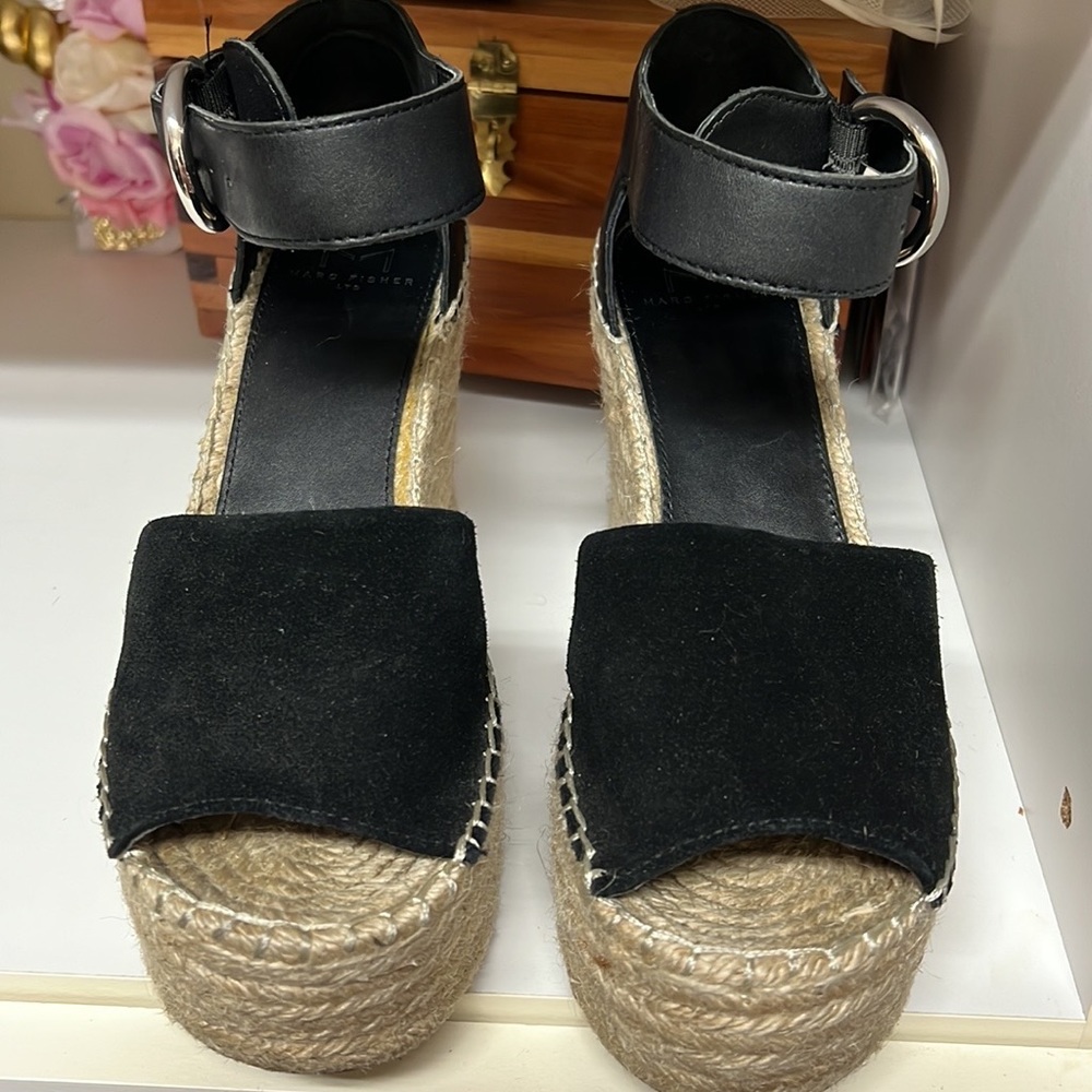 Marc Fisher Alida Wedges